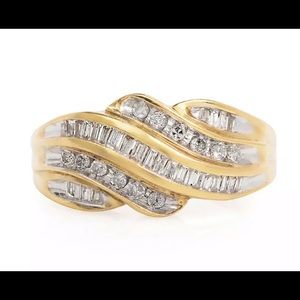 10kt yellow gold Diamond ring